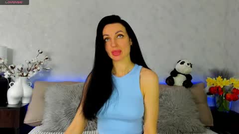 Snapshot of tina_mart chatting on 04.19.26 Tina online show from 04.19.26