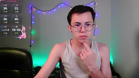 Snapshot of tina_n_charlie chatting on 01.18.25 Tina N Charlie online show from 01.18.25