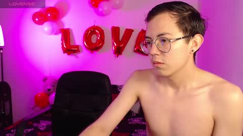 Snapshot of tina_n_charlie chatting on 02.14.25 Tina N Charlie online show from 02.14.25