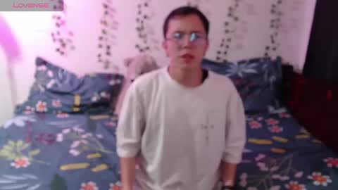 Snapshot of tina_n_charlie chatting on 11.09.25 Tina N Charlie online show from 11.09.25