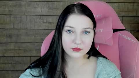 TinaBurton online show from 11.14.25