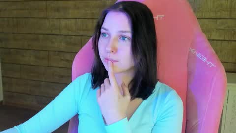 TinaBurton online show from 02.04.26