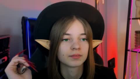 Tina Davil online show from 01.10.25