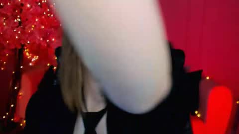 Tina Davil online show from 01.11.25