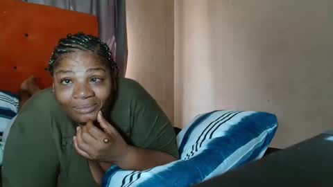 tinagiant online show from 01.15.26