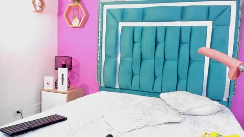 Snapshot of tinajones20 chatting on 12.27.24 Tina online show from 12.27.24