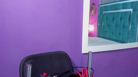 Snapshot of tinajones20 chatting on 10.01.25 Tina online show from 10.01.25