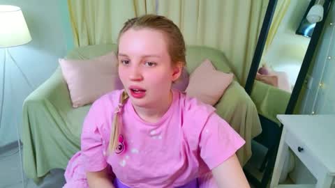 tinasiner online show from 04.11.26