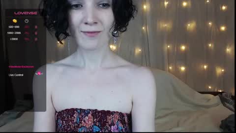 Snapshot of tinawincee chatting on 12.12.24 Tina online show from 12.12.24