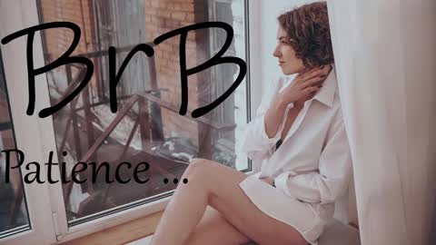 Snapshot of tinawincee chatting on 12.14.24 Tina online show from 12.14.24