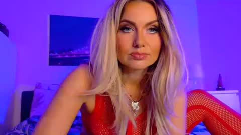 tinkerbell822 online show from 10.03.25