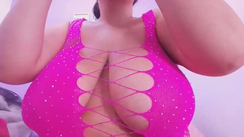 Snapshot of tinkerbell_1 chatting on 02.25.25 tinkerbell online show from 02.25.25