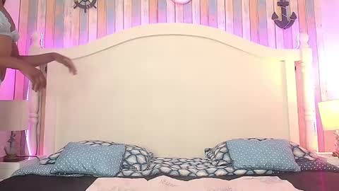 Snapshot of tinnataylor chatting on 09.24.25 Tina online show from 09.24.25