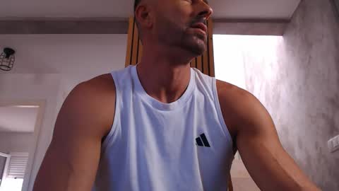 tinoclandestino online show from 09.14.25