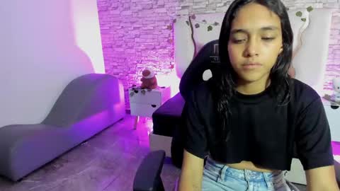 tiny_tay online show from 04.17.26