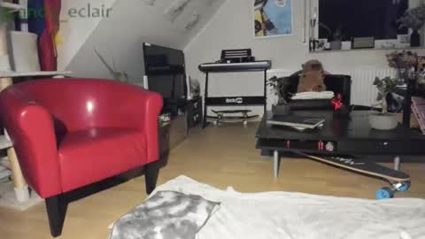 Tiny online show from 09.28.25