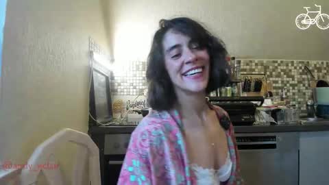 Snapshot of tiny_williams chatting on 03.11.26 Tiny online show from 03.11.26