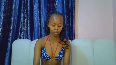 Snapshot of tinybarbie_ chatting on 12.04.25 Barbie online show from 12.04.25