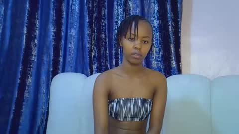 Snapshot of tinybarbie_ chatting on 03.08.26 Barbie online show from 03.08.26