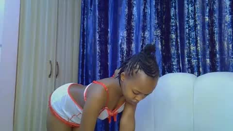 Snapshot of tinybarbie_ chatting on 03.12.26 Barbie online show from 03.12.26