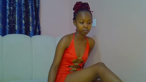 Snapshot of tinybarbie_ chatting on 04.09.26 Barbie online show from 04.09.26