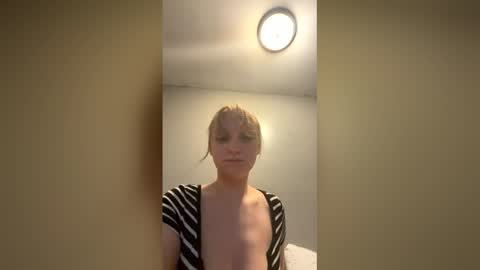 Snapshot of tinyblondebarbie chatting on 05.30.26 tinyblondebarbie online show from 05.30.26