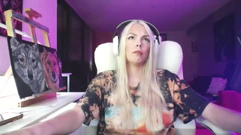 stage Kylie Sinner  brand CLITBAIT online show from 09.28.25