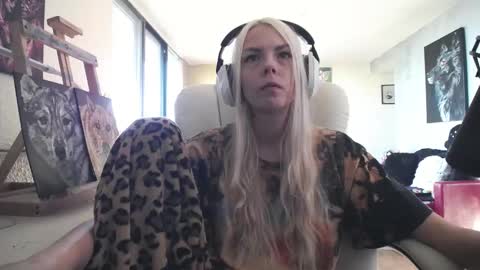 stage Kylie Sinner  brand CLITBAIT online show from 09.29.25