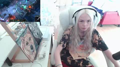 stage Kylie Sinner  brand CLITBAIT online show from 11.25.25