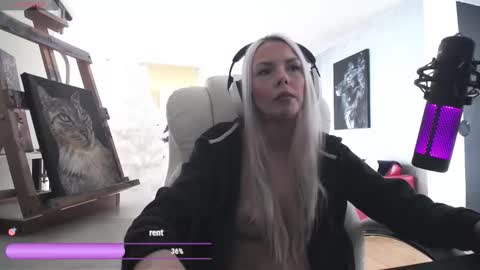 stage Kylie Sinner  brand CLITBAIT online show from 02.22.26