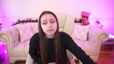 tinynataliee online show from 01.15.26