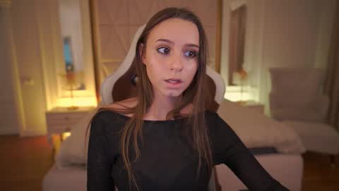 tinynataliee online show from 02.22.26