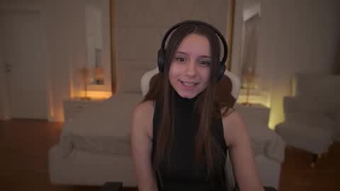 tinynataliee online show from 03.02.26