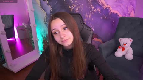 tinynataliee online show from 04.21.26