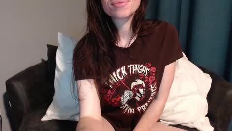 Snapshot of tinyytina chatting on 12.07.24 TinyyTina online show from 12.07.24