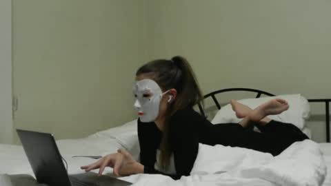 Tinks online show from 04.11.26