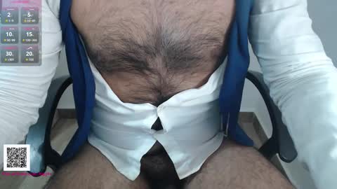 Snapshot of toaster1993 chatting on 10.10.25 Leonel online show from 10.10.25