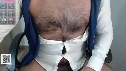 Snapshot of toaster1993 chatting on 11.21.25 Leonel online show from 11.21.25