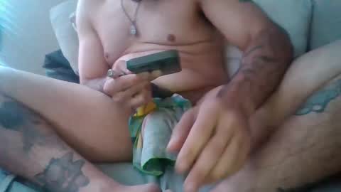 Dickinsince93 online show from 01.04.25