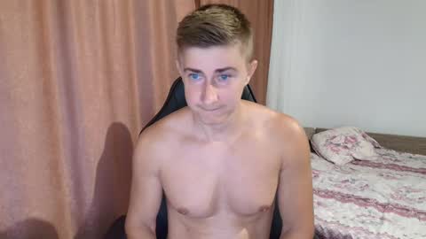 Snapshot of todhorny987 chatting on 02.13.25 todhorny987 online show from 02.13.25