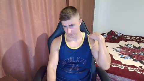 Snapshot of todhorny987 chatting on 03.12.25 todhorny987 online show from 03.12.25