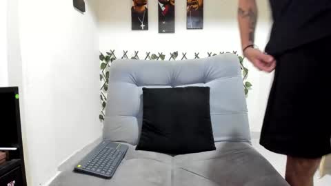 Snapshot of tokio_master chatting on 10.20.25 Tokyo Master online show from 10.20.25