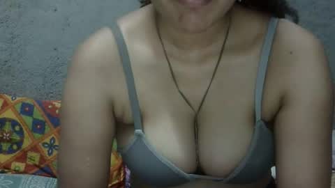 Snapshot of tokyo_indian chatting on 04.17.26 Tokyo online show from 04.17.26