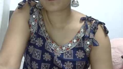 Snapshot of tokyo_indian chatting on 05.19.26 Tokyo online show from 05.19.26