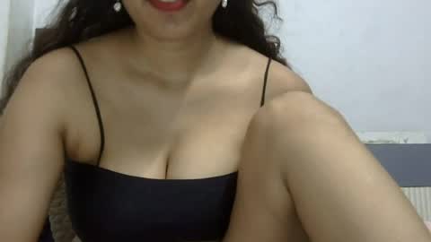 Snapshot of tokyo_indian chatting on 06.19.26 Tokyo online show from 06.19.26