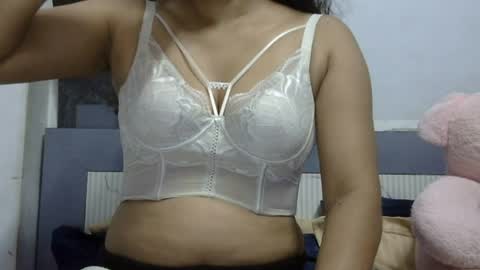 Snapshot of tokyo_indian chatting on 07.08.26 Tokyo online show from 07.08.26