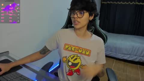 Snapshot of tokyo_uwu chatting on 12.11.24 sofi 3 online show from 12.11.24