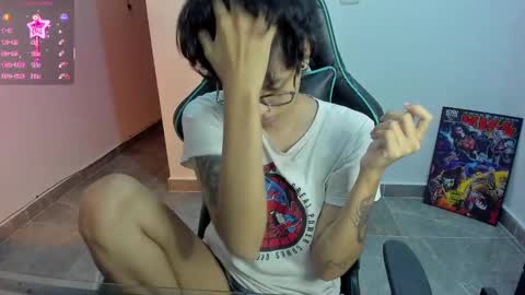 Snapshot of tokyo_uwu chatting on 02.20.25 sofi 3 online show from 02.20.25