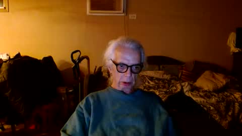 Snapshot of tom112292014 chatting on 10.29.25 tom112292014 online show from 10.29.25