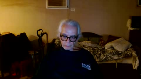 Snapshot of tom112292014 chatting on 10.31.25 tom112292014 online show from 10.31.25